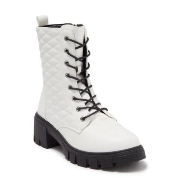 WILD DIVA LOUNGE Quilted Lug Sole Lace-Up Boot NWT - Picture 1 of 2